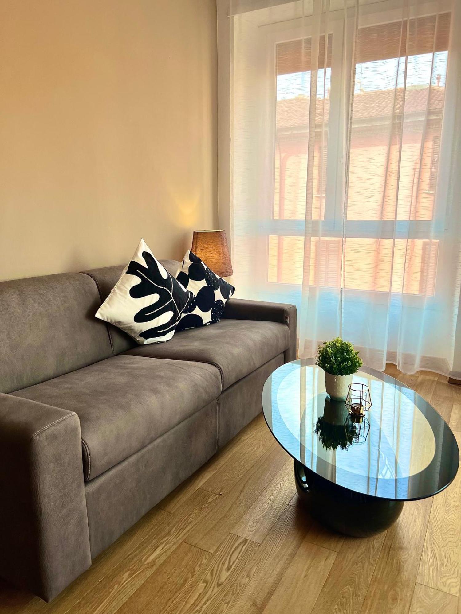 Bolognabyside -Righi Apartment Bagian luar foto