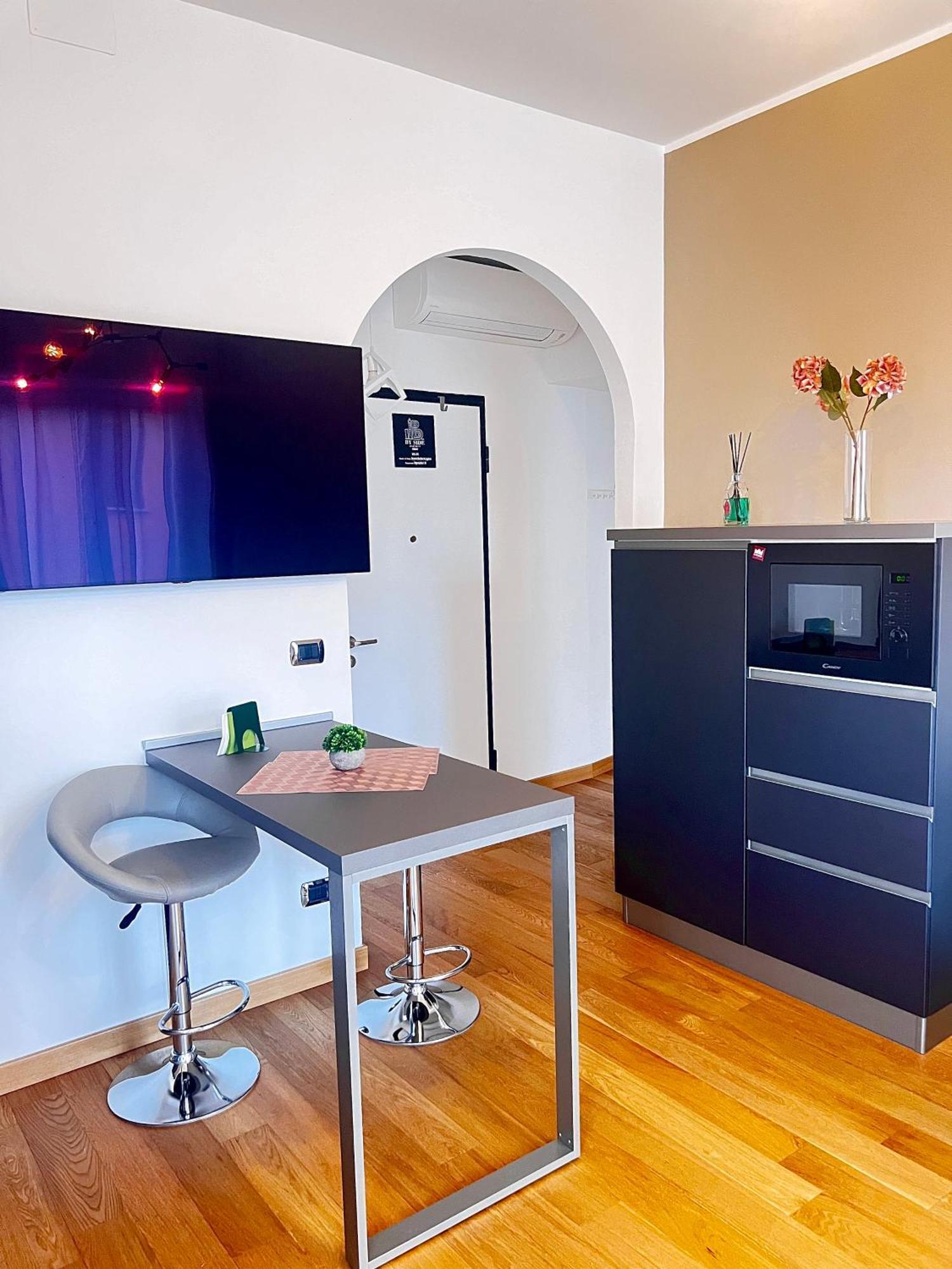 Bolognabyside -Righi Apartment Bagian luar foto